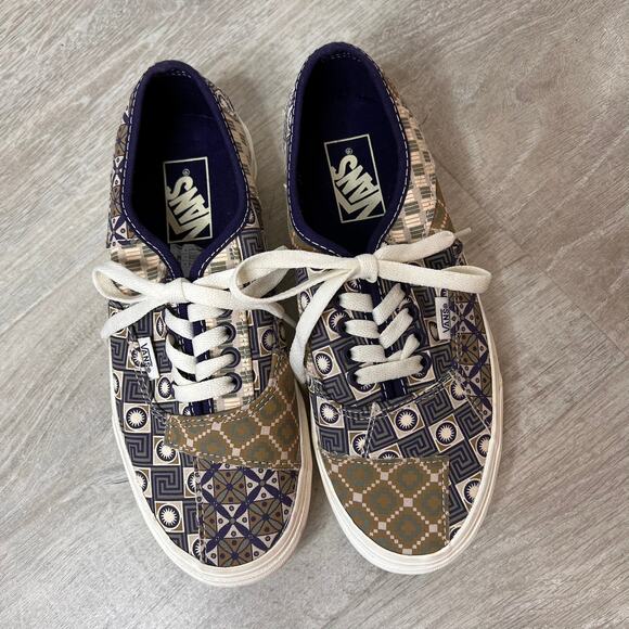 Vans Sneakers Womens Size 8 Authentic Patchwork Canvas Geo Trek Geometric - Picture 1 of 15